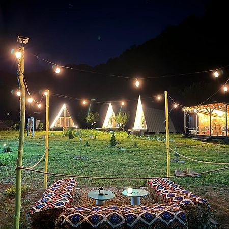 Cabane A-Frame Svinita Buitenkant foto