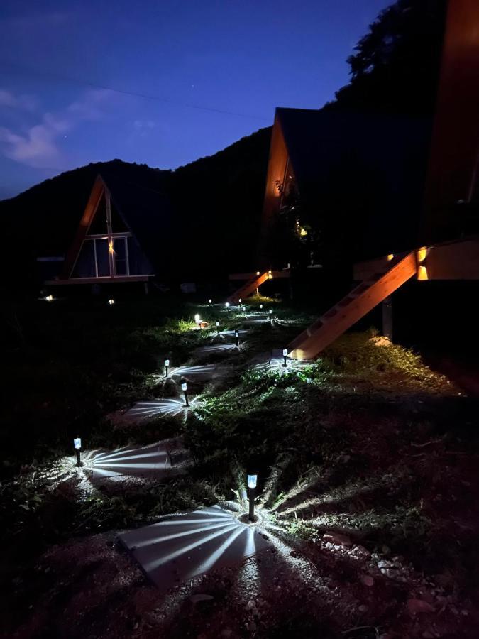 Cabane A-Frame Svinita Buitenkant foto