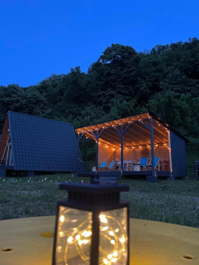 Cabane A-Frame Svinita Buitenkant foto