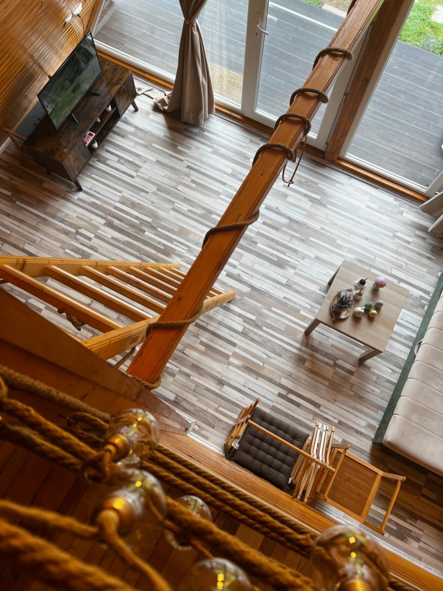 Cabane A-Frame Svinita Buitenkant foto