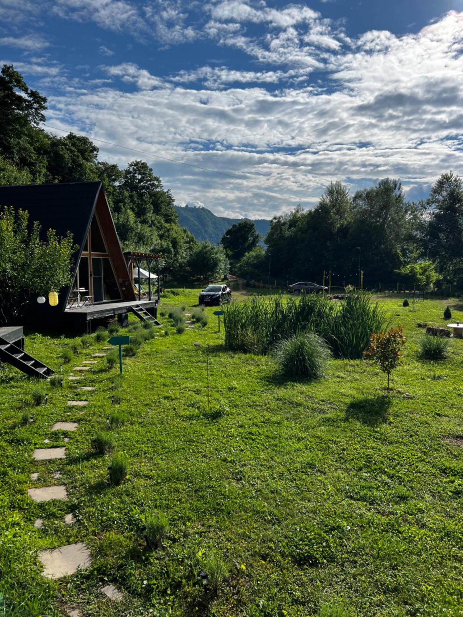 Cabane A-Frame Svinita Buitenkant foto